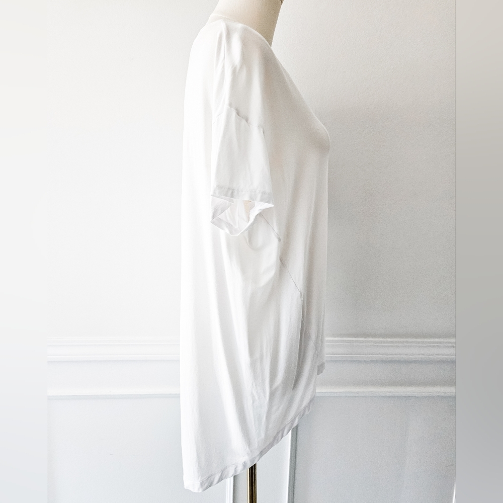 Cove Women's White V-Neck Top - Picture 4 of 6